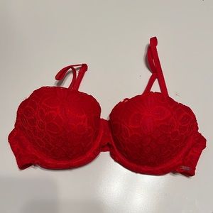 PINK Victoria’s Secret Red Bra